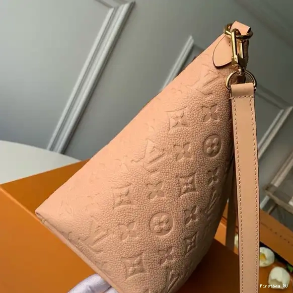 First bag VUITTON MM TOTE LOUIS V 0508